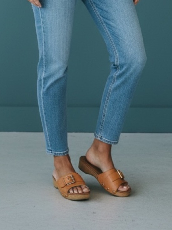 Universal Thread Shoes - Universal Thread Women’s Tan Leather Slide Sandals with Buckle